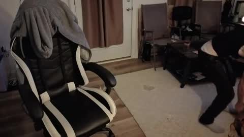Josef online show from May 17, 2026, 3:48 am