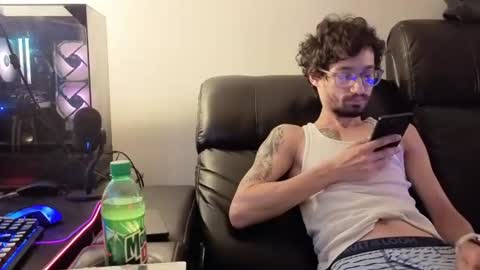 Josef online show from June 19, 2026, 1:32 am