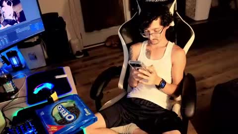 Josef online show from July 12, 2026, 4:14 am