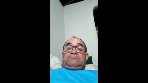Snapshot of joselindo73 chatting on May 8, 2026, 2:50 am Vamos goza juntos online show from May 8, 2026, 2:50 am