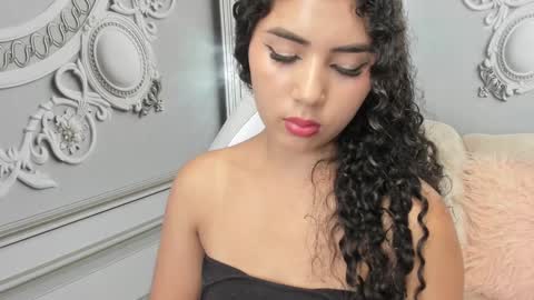 Snapshot of joselyn_sexy_ chatting on December 31, 2024, 4:25 pm Katalina online show from December 31, 2024, 4:25 pm