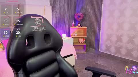 Snapshot of joselyn_tay chatting on May 24, 2026, 3:39 pm Joselyn online show from May 24, 2026, 3:39 pm