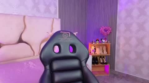 Snapshot of joselyn_tay chatting on July 28, 2026, 12:48 pm Joselyn online show from July 28, 2026, 12:48 pm