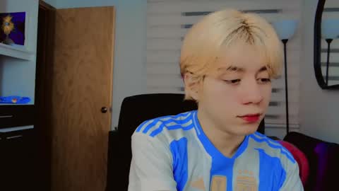 Snapshot of joseon_cute chatting on June 17, 2026, 12:46 am joseon_cute online show from June 17, 2026, 12:46 am