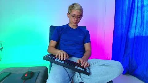 Snapshot of joseph_brown_ chatting on January 16, 2025, 8:36 pm JOSEPH BROWN online show from January 16, 2025, 8:36 pm