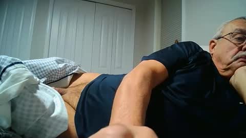 josephgr2021 online show from November 25, 2025, 2:17 pm