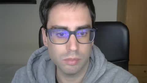 Snapshot of josevd chatting on November 25, 2025, 3:12 pm Jose online show from November 25, 2025, 3:12 pm