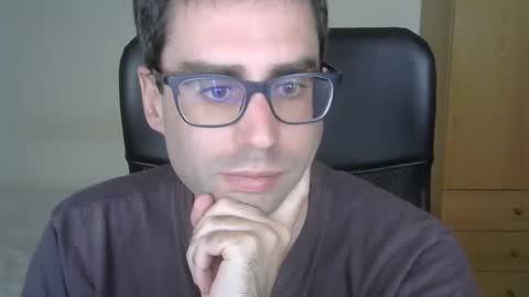 Snapshot of josevd chatting on April 21, 2026, 2:23 pm Jose online show from April 21, 2026, 2:23 pm