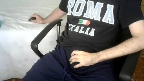 Snapshot of josevd chatting on June 14, 2026, 1:02 pm Jose online show from June 14, 2026, 1:02 pm