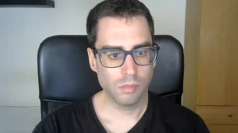 Snapshot of josevd chatting on June 16, 2026, 10:29 am Jose online show from June 16, 2026, 10:29 am