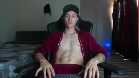 Snapshot of joshmiller_ chatting on December 16, 2025, 3:50 pm Josh online show from December 16, 2025, 3:50 pm