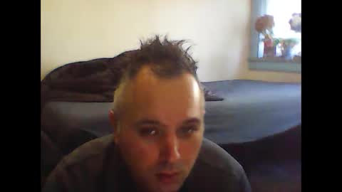 joshualorenzo online show from May 1, 2026, 3:49 pm