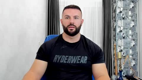 joshuamuscle69 online show from March 18, 2026, 6:49 am