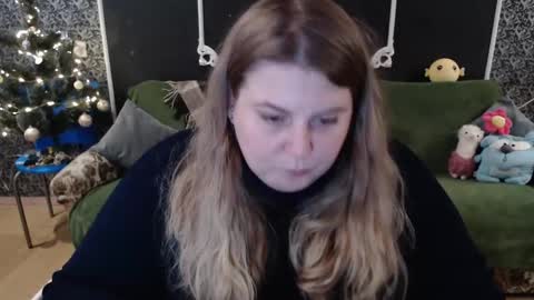 Snapshot of josiesun771 chatting on December 7, 2024, 10:12 am josiesun771 online show from December 7, 2024, 10:12 am