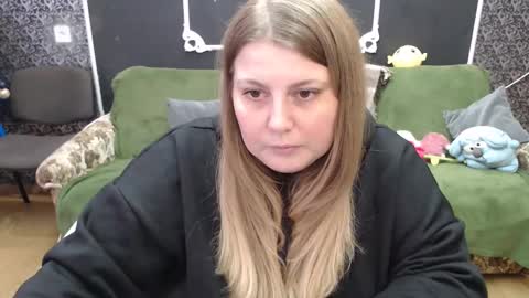 Snapshot of josiesun771 chatting on February 21, 2025, 10:39 am josiesun771 online show from February 21, 2025, 10:39 am