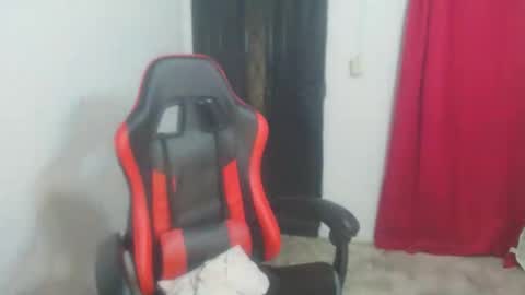 Snapshot of josue_linares chatting on November 5, 2025, 9:20 am josue_linares online show from November 5, 2025, 9:20 am