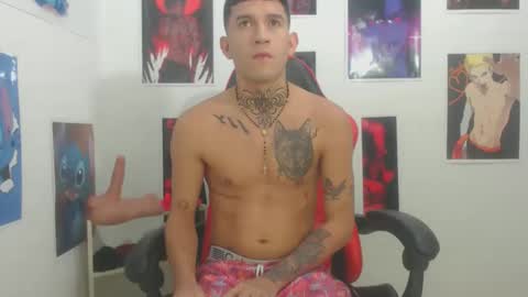 josue_linares online show from December 22, 2025, 9:28 am