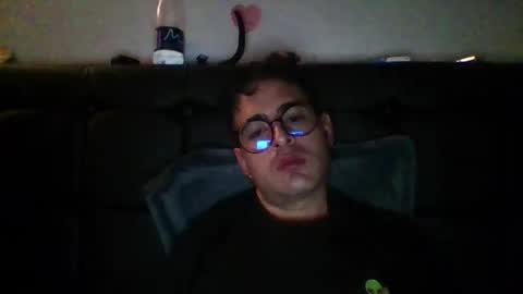 Snapshot of josux8 chatting on November 21, 2025, 8:24 am josux8 online show from November 21, 2025, 8:24 am