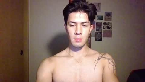 jotarojas1 online show from January 9, 2025, 3:58 am