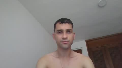 Snapshot of jovenvergonguapo09 chatting on December 19, 2025, 12:12 pm Van Helsing online show from December 19, 2025, 12:12 pm