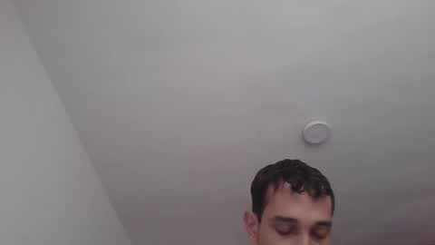 Snapshot of jovenvergonguapo09 chatting on March 16, 2026, 12:42 pm Van Helsing online show from March 16, 2026, 12:42 pm