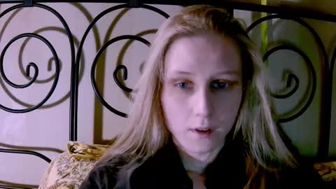 Snapshot of joy_keys chatting on January 20, 2025, 7:57 pm joy_keys online show from January 20, 2025, 7:57 pm