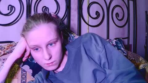 Snapshot of joy_keys chatting on January 23, 2025, 3:43 pm joy_keys online show from January 23, 2025, 3:43 pm