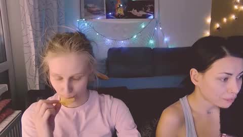 Snapshot of joy_keys chatting on February 17, 2025, 11:53 pm joy_keys online show from February 17, 2025, 11:53 pm