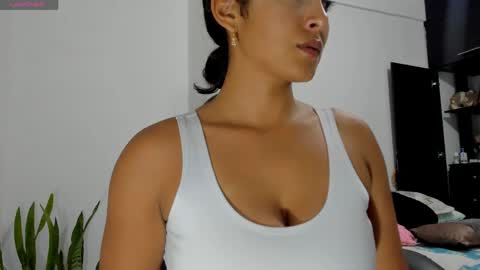 Snapshot of joyaoscura55 chatting on May 23, 2026, 12:05 am sofiaparker8 online show from May 23, 2026, 12:05 am