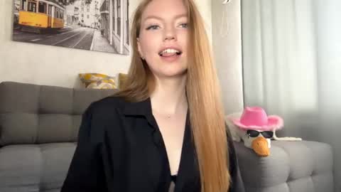 Snapshot of joyegeesey chatting on May 14, 2026, 7:48 am Bella online show from May 14, 2026, 7:48 am
