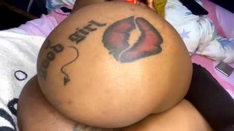 Butterflyass online show from January 9, 2025, 5:23 am