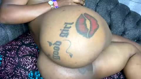 Butterflyass online show from February 20, 2026, 3:03 am