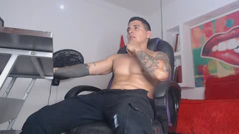 eduardo online show from January 25, 2025, 5:19 pm