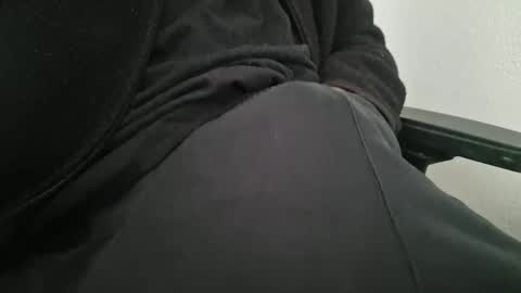 Snapshot of jozefski chatting on April 2, 2026, 2:04 pm Jozefio online show from April 2, 2026, 2:04 pm