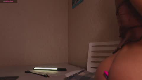 Snapshot of jpeggyc chatting on June 25, 2026, 5:50 pm Danae online show from June 25, 2026, 5:50 pm