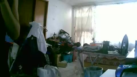 J Prez Official online show from October 17, 2025, 6:21 pm