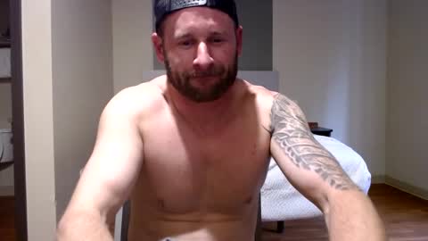 KingDingaLing34 online show from December 1, 2024, 5:46 pm