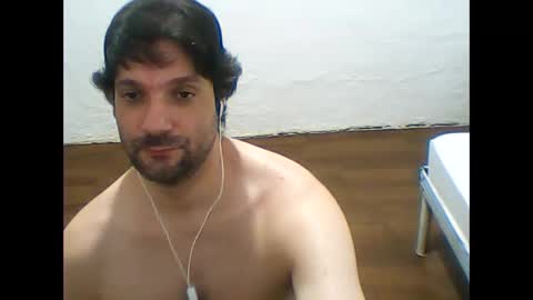 jrcsrodrigo online show from April 18, 2026, 2:04 am
