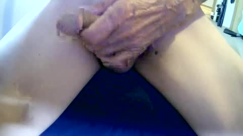 jries329 online show from August 4, 2026, 7:44 am