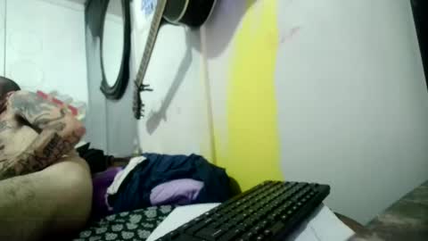 jrizzle1111 online show from January 26, 2025, 6:28 am