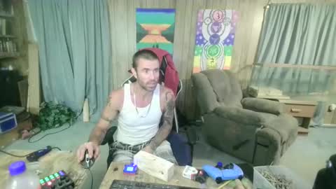 jrizzle1111 online show from September 28, 2025, 8:09 am