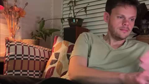 Snapshot of jrnb87 chatting on February 22, 2026, 8:29 pm JoyBoy online show from February 22, 2026, 8:29 pm