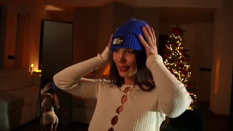 Snapshot of jseductiveart chatting on January 4, 2025, 8:59 pm Jennifer Diaz online show from January 4, 2025, 8:59 pm