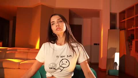 Snapshot of jseductiveart chatting on February 11, 2025, 6:22 pm Jennifer Diaz online show from February 11, 2025, 6:22 pm