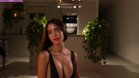 Snapshot of jseductiveart chatting on October 4, 2025, 6:28 pm Jennifer Diaz online show from October 4, 2025, 6:28 pm