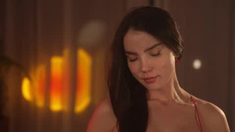 Jennifer Diaz online show from May 12, 2026, 9:34 pm