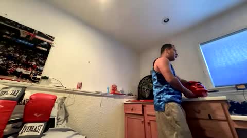 CarmelPapi93 online show from February 24, 2025, 5:09 pm