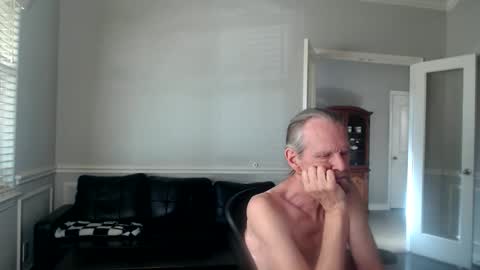 Snapshot of jtull52 chatting on December 19, 2025, 8:05 pm jtull52 online show from December 19, 2025, 8:05 pm