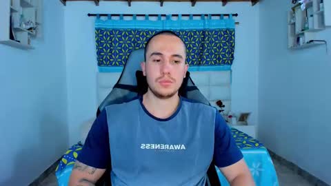 Juan online show from February 19, 2025, 2:44 am