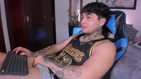 Snapshot of juan_alvarez18 chatting on November 20, 2025, 5:12 pm juan_alvarez18 online show from November 20, 2025, 5:12 pm